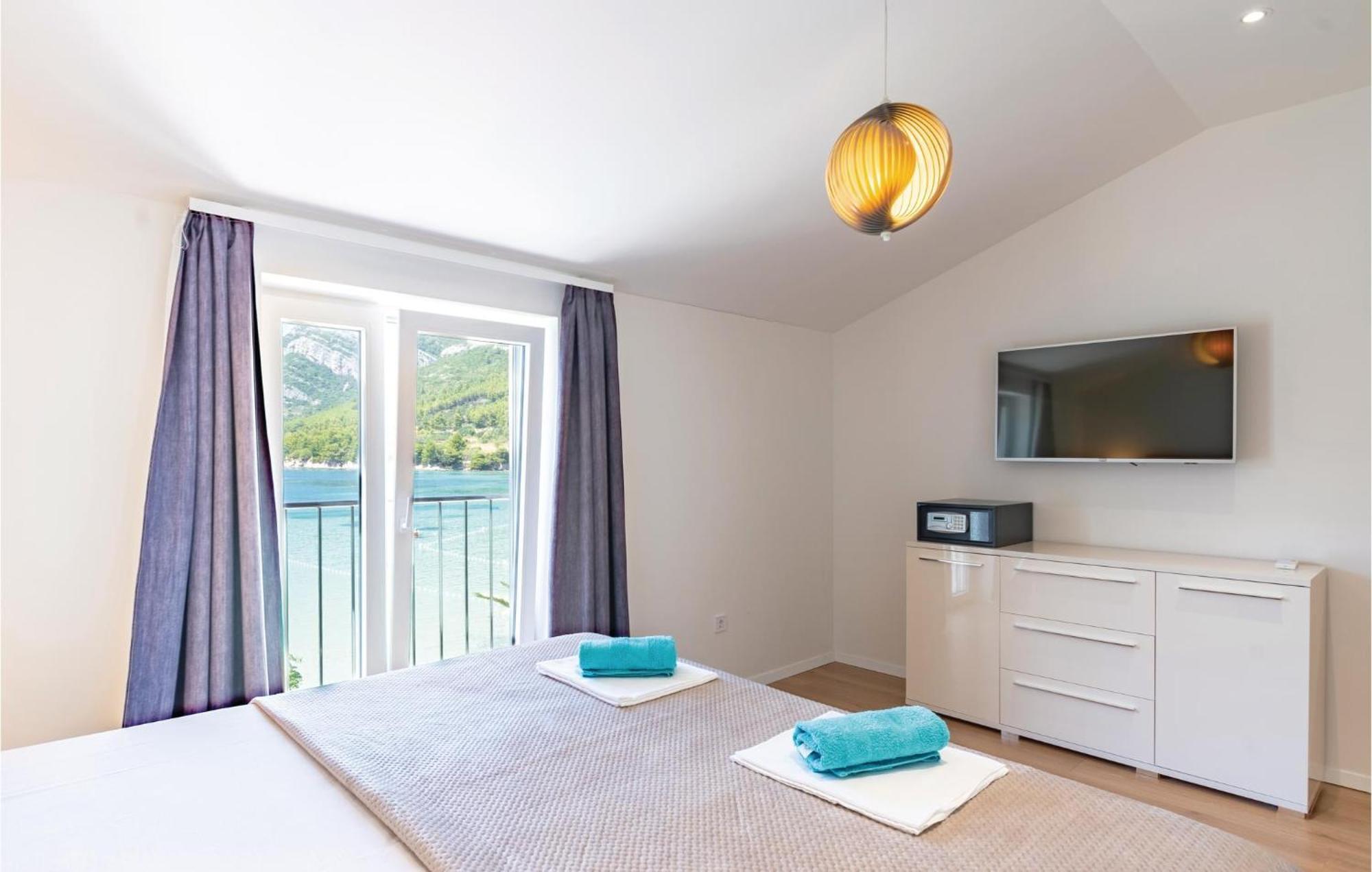 Stunning In With House Sea View